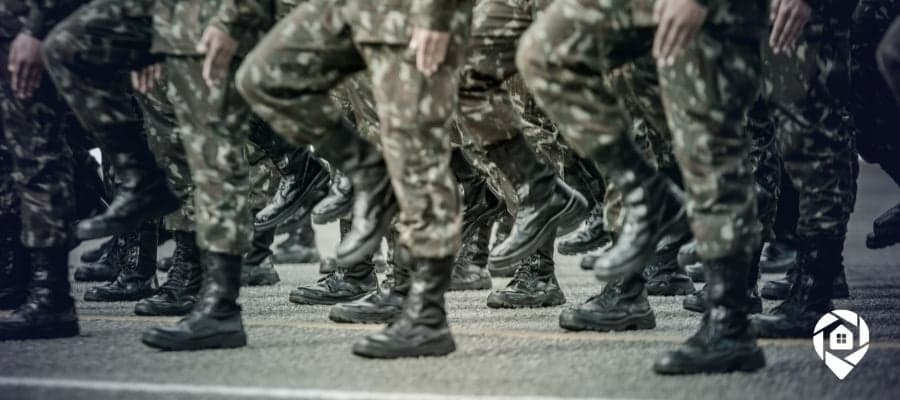 Veteran transitioning to real estate — from service to property success.