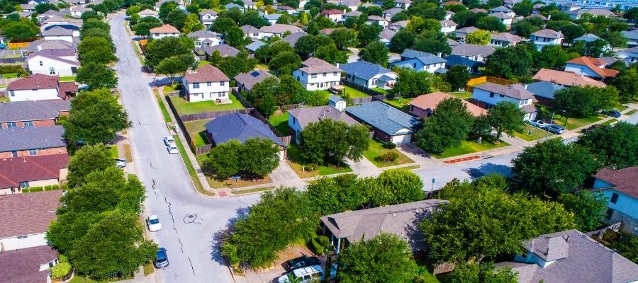 Mastering Wholesaling Real Estate in Texas